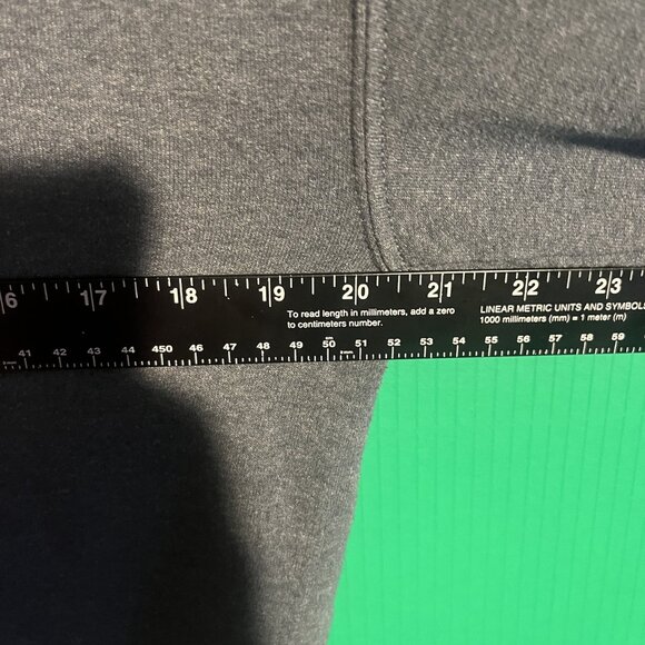 Riot Society Sweatshirt Men’s S Aztec Bear Graphic Pullover Made in Los Angeles - Picture 5 of 6